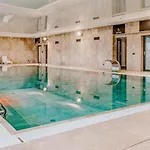 Apartment Comfortable With Pool And Sauna