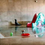 Comfortable With Pool And Sauna Apartment *
