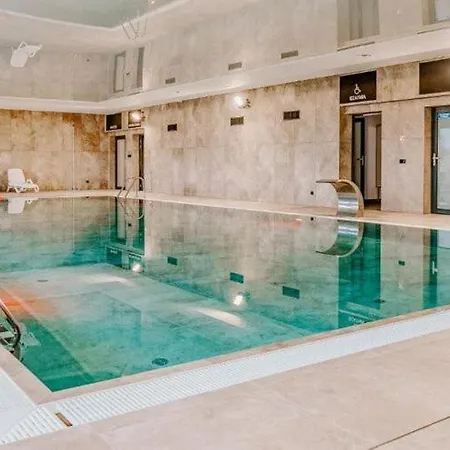 아파트 Premium With Pool And Sauna