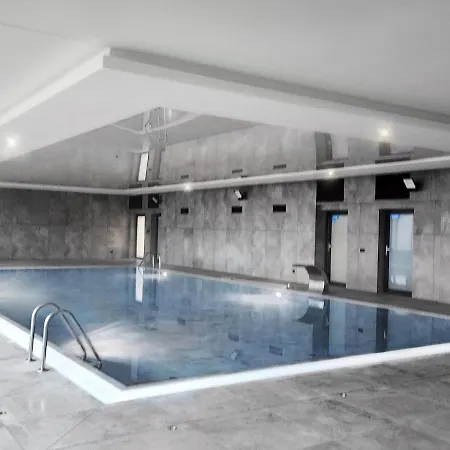 아파트 Premium With Pool And Sauna
