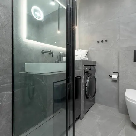 아파트 Premium With Pool And Sauna