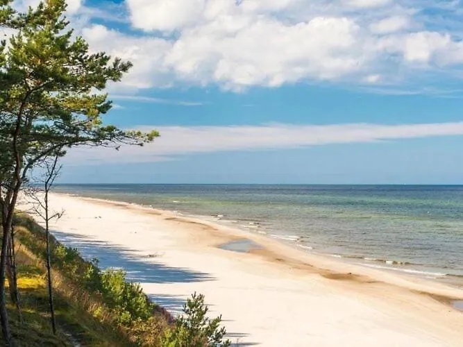 By Dziwna River With & Pool Daire Dziwnów