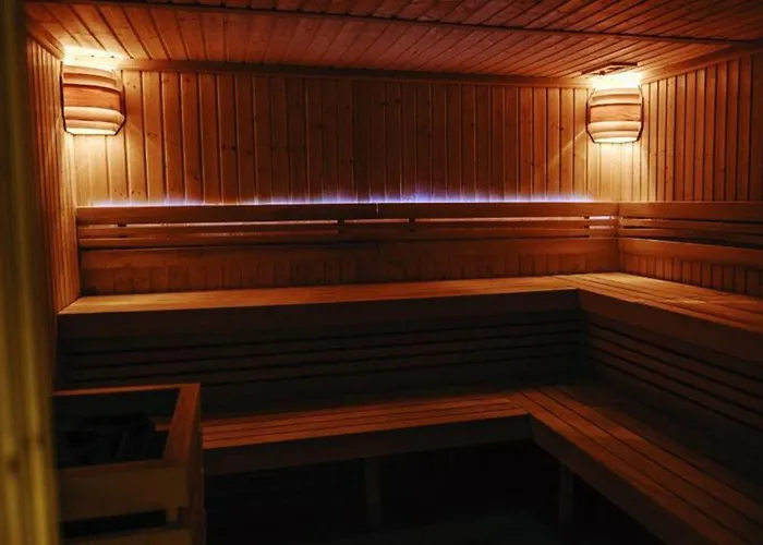 By Dziwna River With & Pool Daire